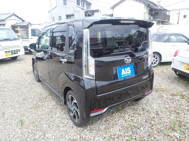 Daihatsu MOVE CUSTOM 2023-06 8300-2
