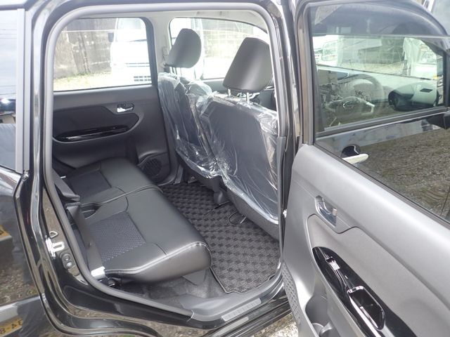 Daihatsu MOVE CUSTOM 2023-06 8300-10