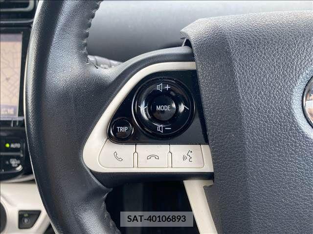 Toyota PRIUS 2017-08 366386-15