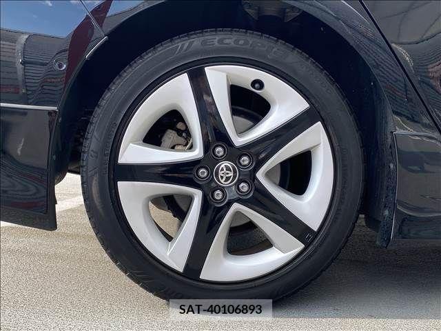 Toyota PRIUS 2017-08 366386-29