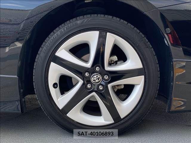 Toyota PRIUS 2017-08 366386-28