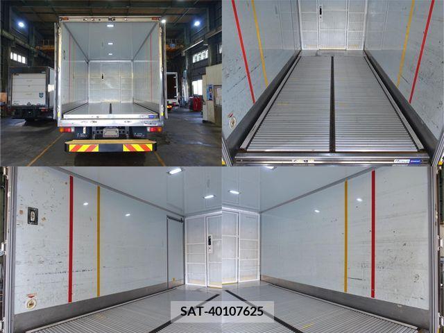 Hino DUTRO 2017-12 213772-8