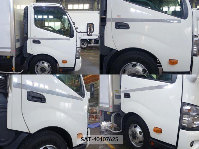 Hino DUTRO 2017-12 213772-3