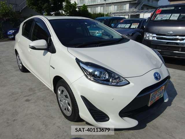 Toyota AQUA 2018-05 328683-15