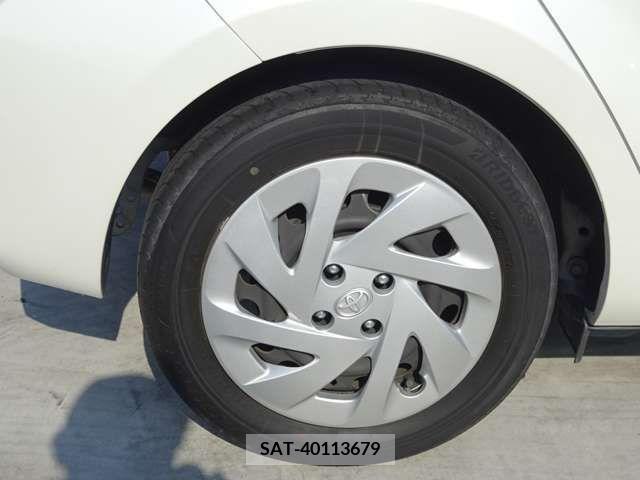 Toyota AQUA 2018-05 328683-13