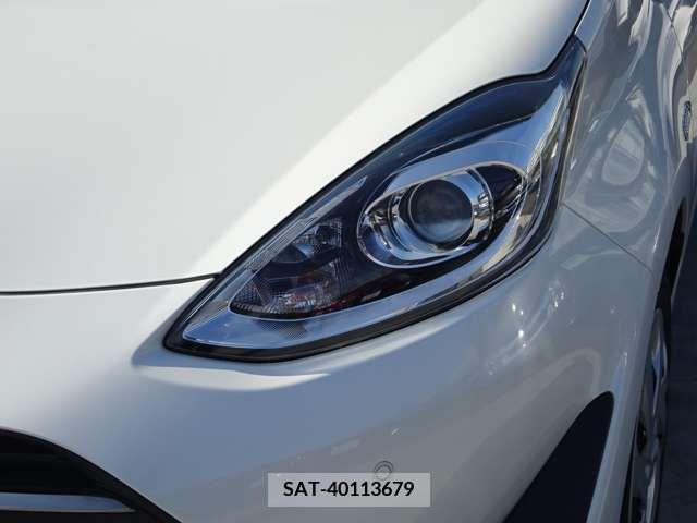 Toyota AQUA 2018-05 328683-3