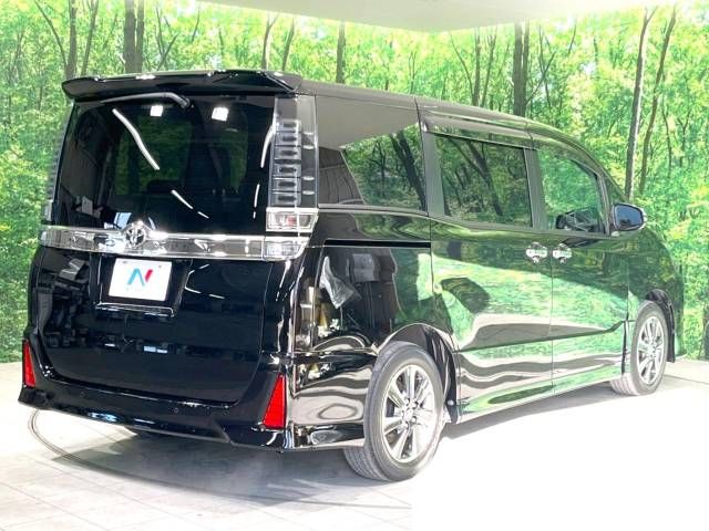 Toyota VOXY 2020-08 182818-17