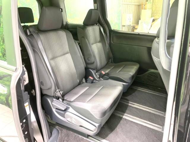 Toyota VOXY 2020-08 182818-9