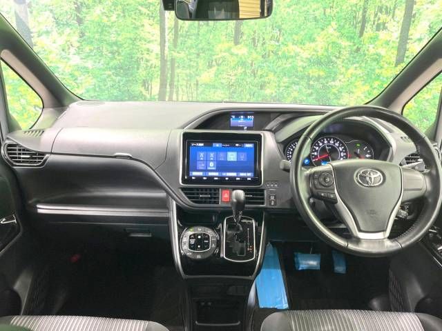 Toyota VOXY 2020-08 182818-1