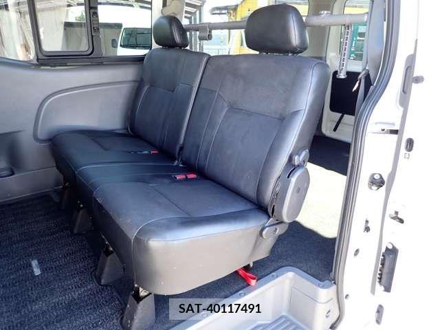Nissan NV350 Caravan 2017-08 212638-24
