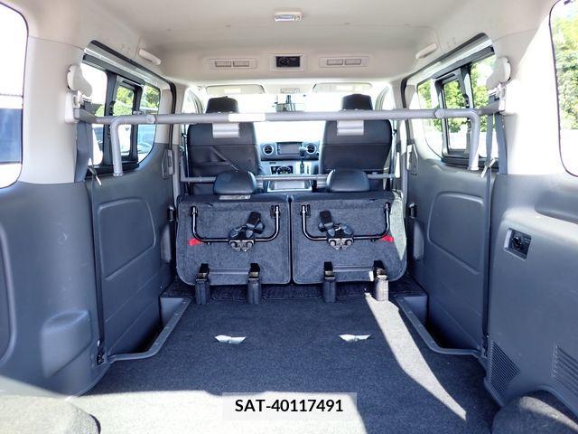 Nissan NV350 Caravan 2017-08 212638-25