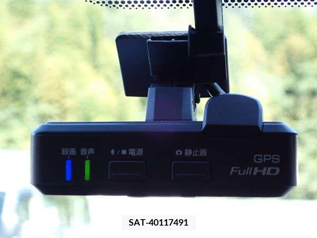 Nissan NV350 Caravan 2017-08 212638-12
