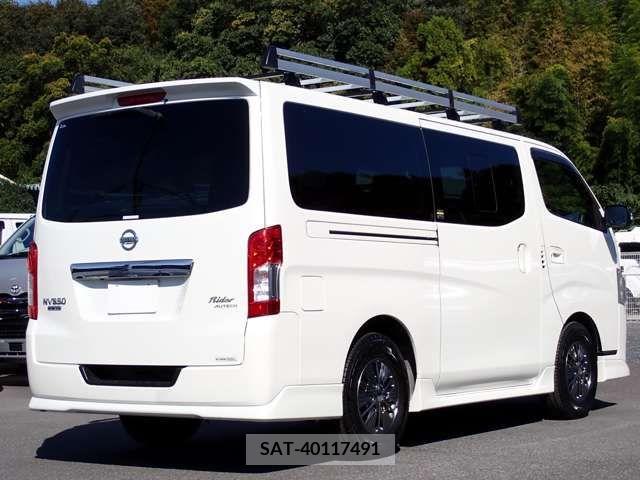 Nissan NV350 Caravan 2017-08 212638-1