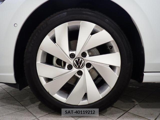 VolksWagen GOLF 2021-06 370643-2