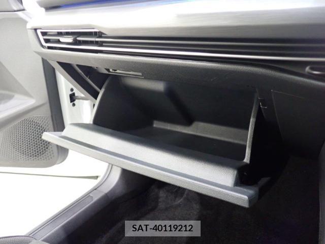 VolksWagen GOLF 2021-06 370643-15