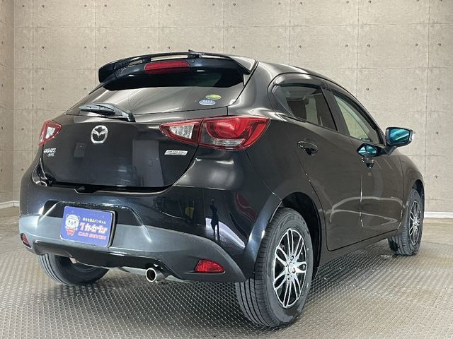 Mazda DEMIO 2017-01 20473-1