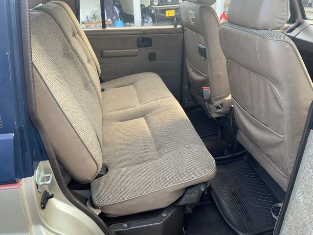 Isuzu BIGHORN 1985-08 20225-9
