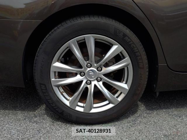 Nissan FUGA 2015-08 250572-27