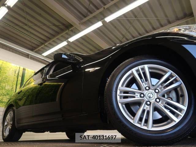 Nissan SKYLINE 2011-12 368320-13