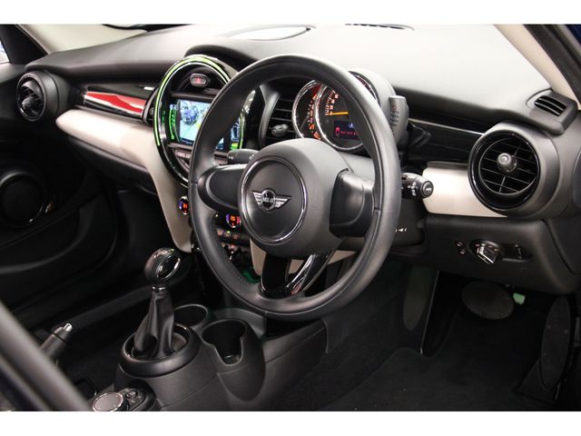 Bmw MINI 2016-12 21496-1