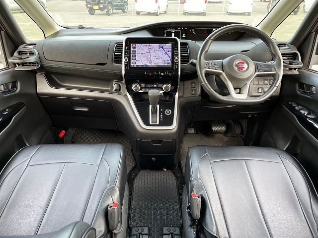 Nissan SERENA 2017-06 191000-1
