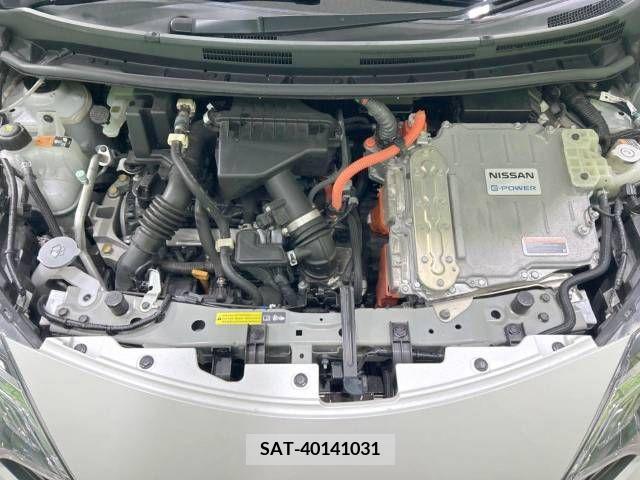Nissan NOTE 2017-07 237924-18