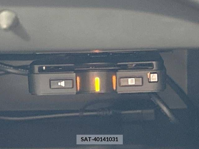 Nissan NOTE 2017-07 237924-5