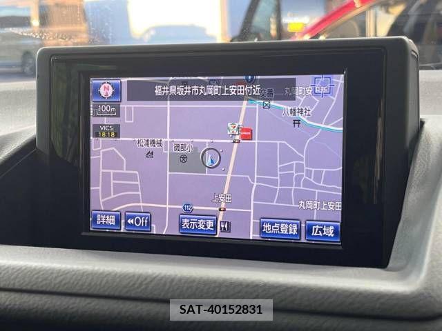 Lexus CT 2013-06 391810-2