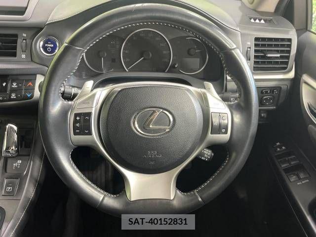 Lexus CT 2013-06 391810-11