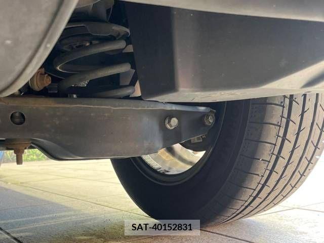 Lexus CT 2013-06 391810-19
