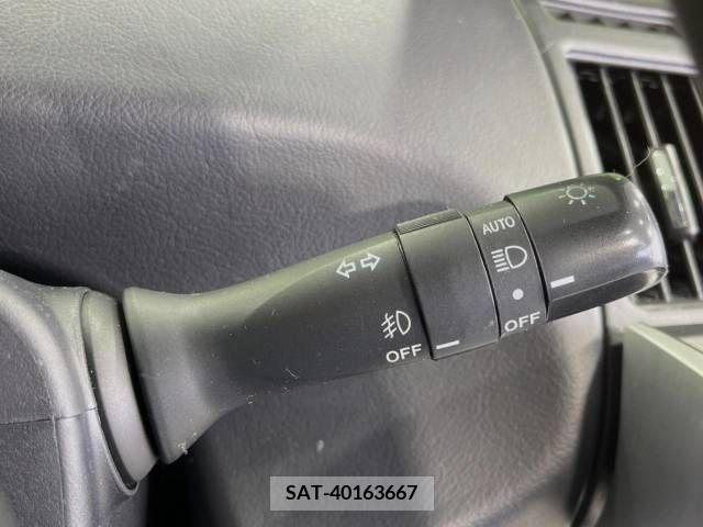 Toyota PRIUS ALPHA 2013-06 283488-6
