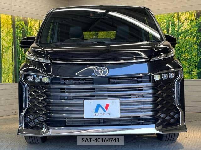 Toyota VOXY 2023-10 313607-16