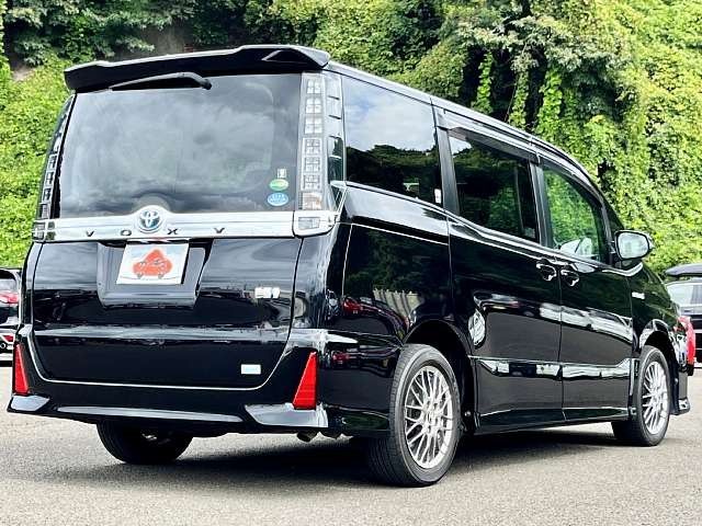 Toyota VOXY HYBRID 2016-04 11770-2