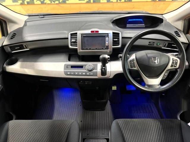 Honda FREED HYBRID 2014-12 20693-1