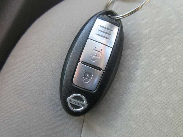 Nissan LEAF 2011-01 6269-28