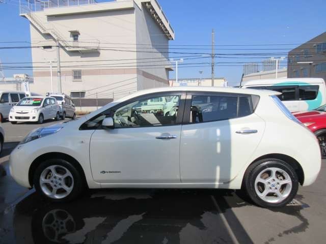 Nissan LEAF 2011-01 6269-6