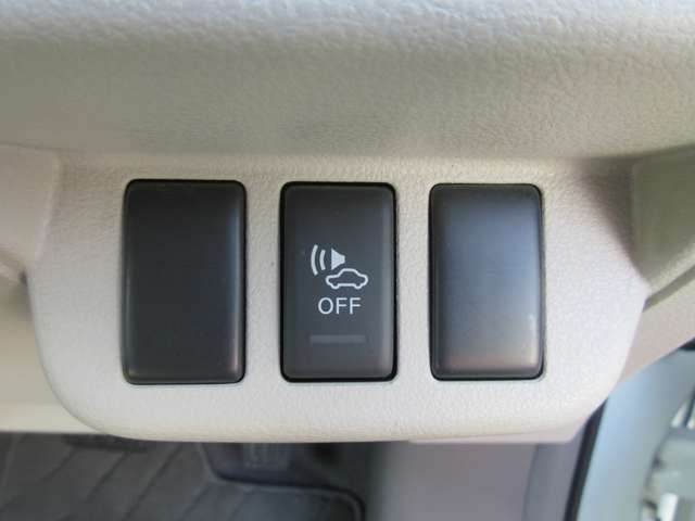 Nissan LEAF 2011-01 6269-18
