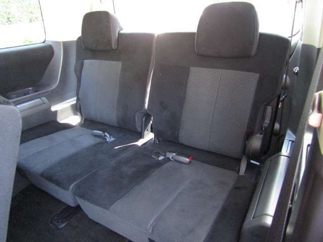 Mitsubishi DELICA D5 2010-03 6064-10