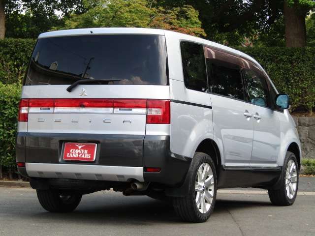 Mitsubishi DELICA D5 2010-03 6064-3