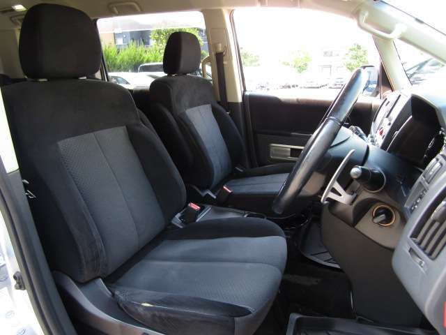 Mitsubishi DELICA D5 2010-03 6064-8