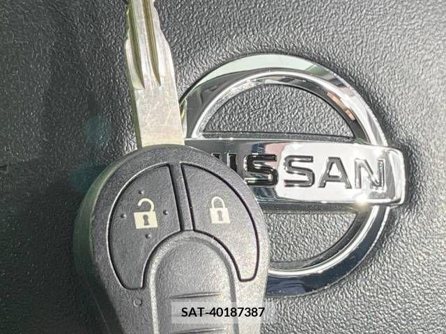 Nissan MARCH 2011-11 308078-5