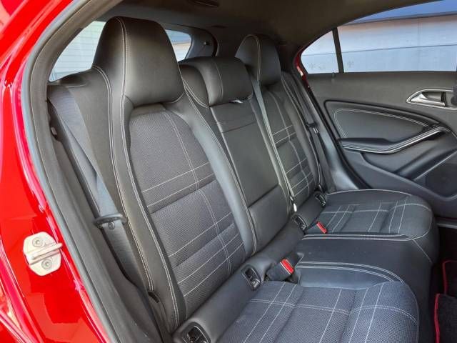 Mercedes Benz A-CLASS 2013-09 186966-9