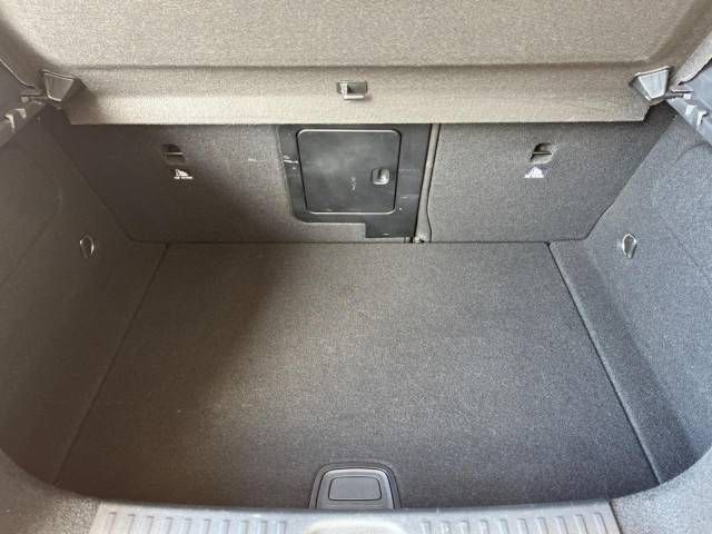Mercedes Benz A-CLASS 2013-09 186966-12