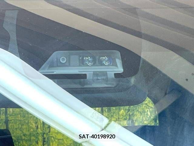 Toyota ESQUIRE 2019-08 390670-6