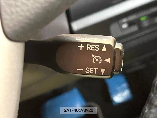 Toyota ESQUIRE 2019-08 390670-5