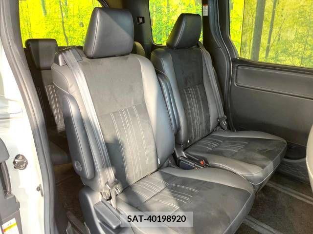 Toyota ESQUIRE 2019-08 390670-10