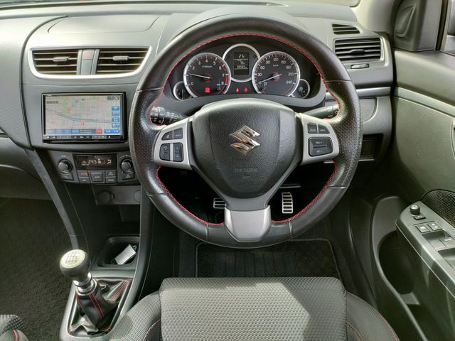 Suzuki SWIFT 2012-03 189099-8
