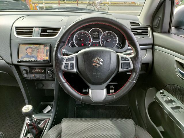 Suzuki SWIFT 2012-03 189099-7
