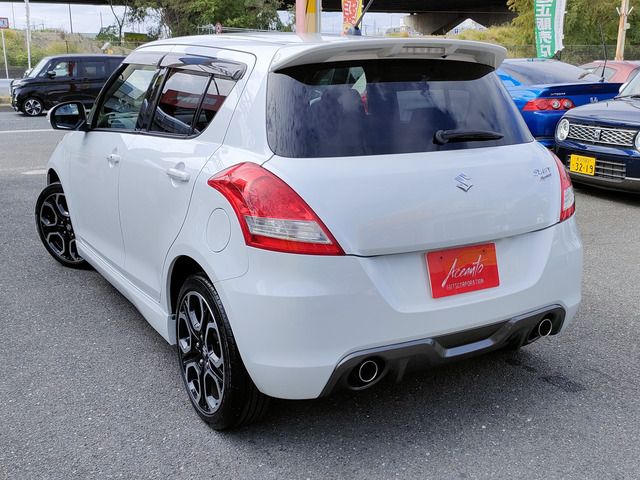 Suzuki SWIFT 2012-03 189099-4
