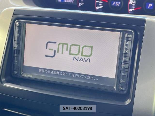 Toyota VOXY 2010-04 289332-4